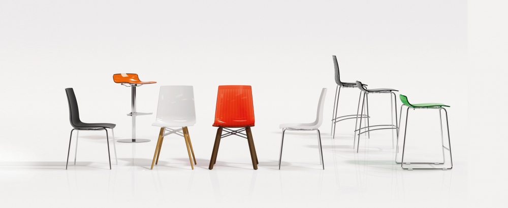 Стул пластиковый на полозьях Papatya X-Treme S Sled, хромированный, белый