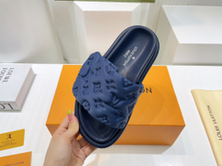 Louis Vuitton Pool Pillow Comfort Mule