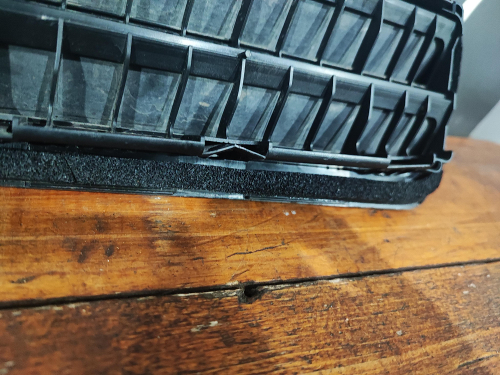 Решетка вентиляционная боковая Hyundai Solaris 2 (HCR) 17-нв Б/У Оригинал 97510H5000