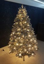 Заснеженная елка с Гирляндой встроенной «Королева леса» (Литая хвоя) 120 см / 1,2 м