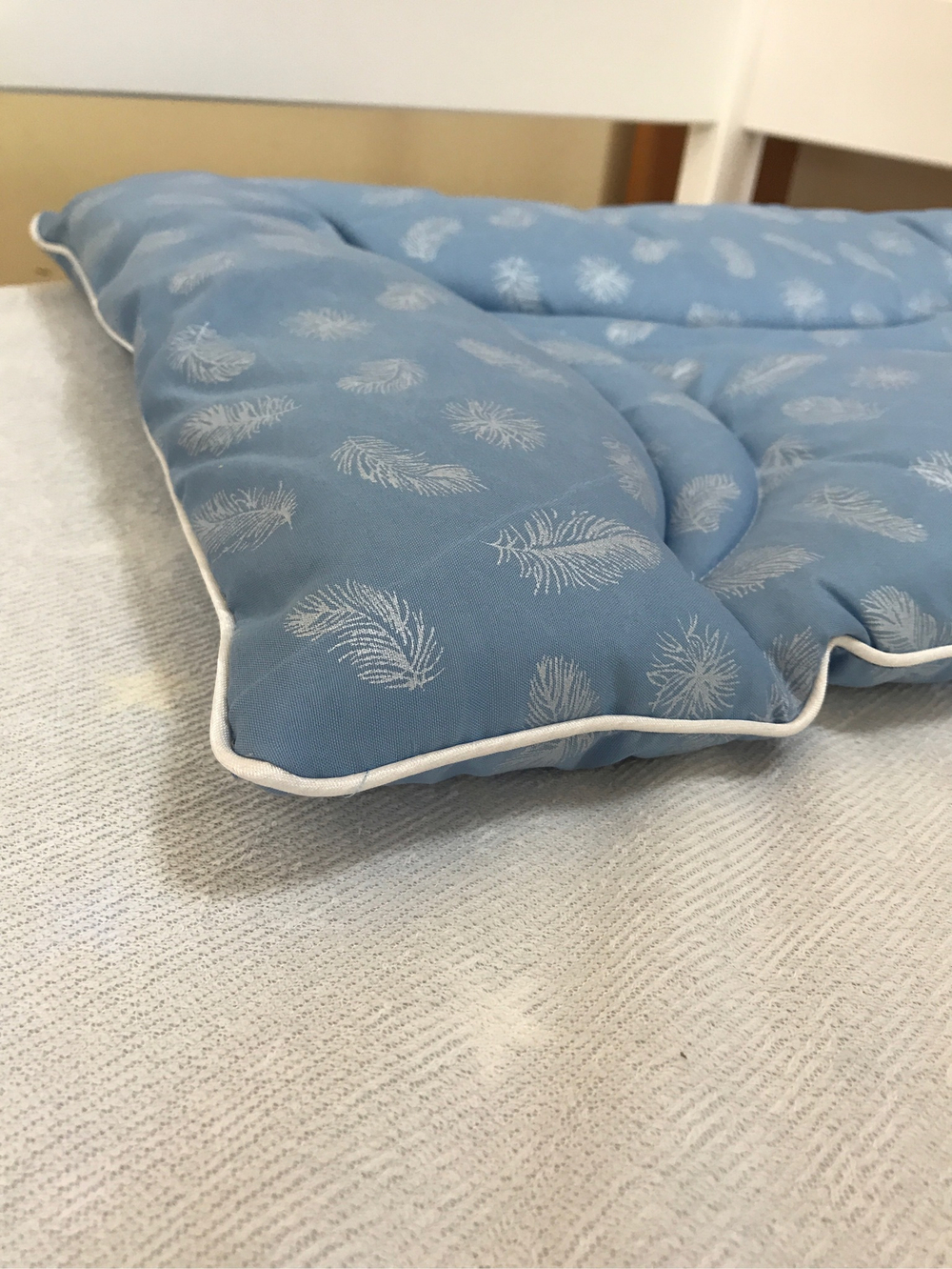 Подушка 40*60 см, лебяжий пух (ИП Людин А.В.)