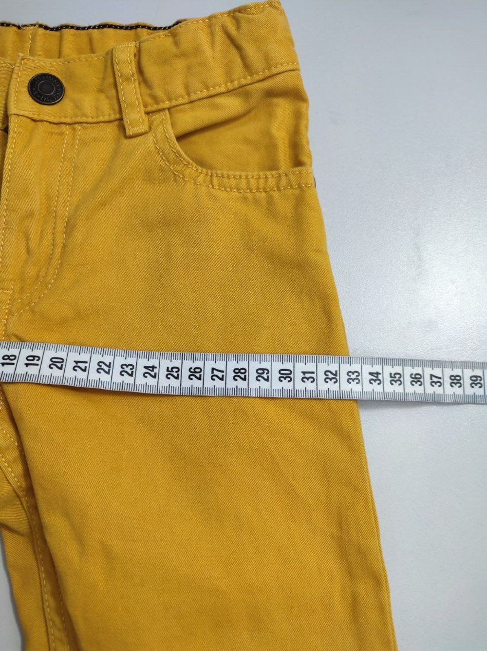 Джинсы H&M яркие на 4-5 лет