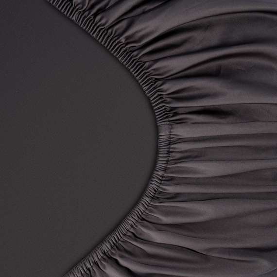 Простыня на резинке из премиального сатина темно-серого цвета из коллекции essential, 180х200х30 см