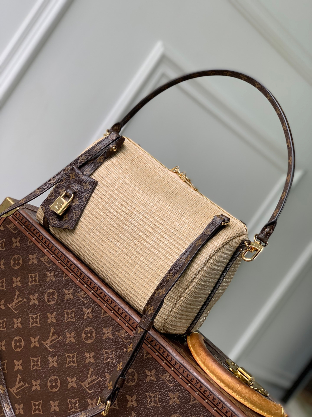 Louis Vuitton Express PM