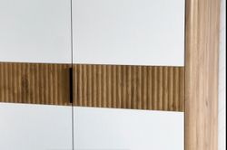 Шкаф трехдверный "Адам" (Дуб крафт золотой/Белое дерево)