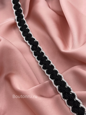 Тесьма черная косичка с серебристой нитью