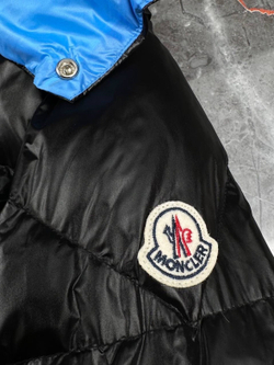Пуховик Moncler