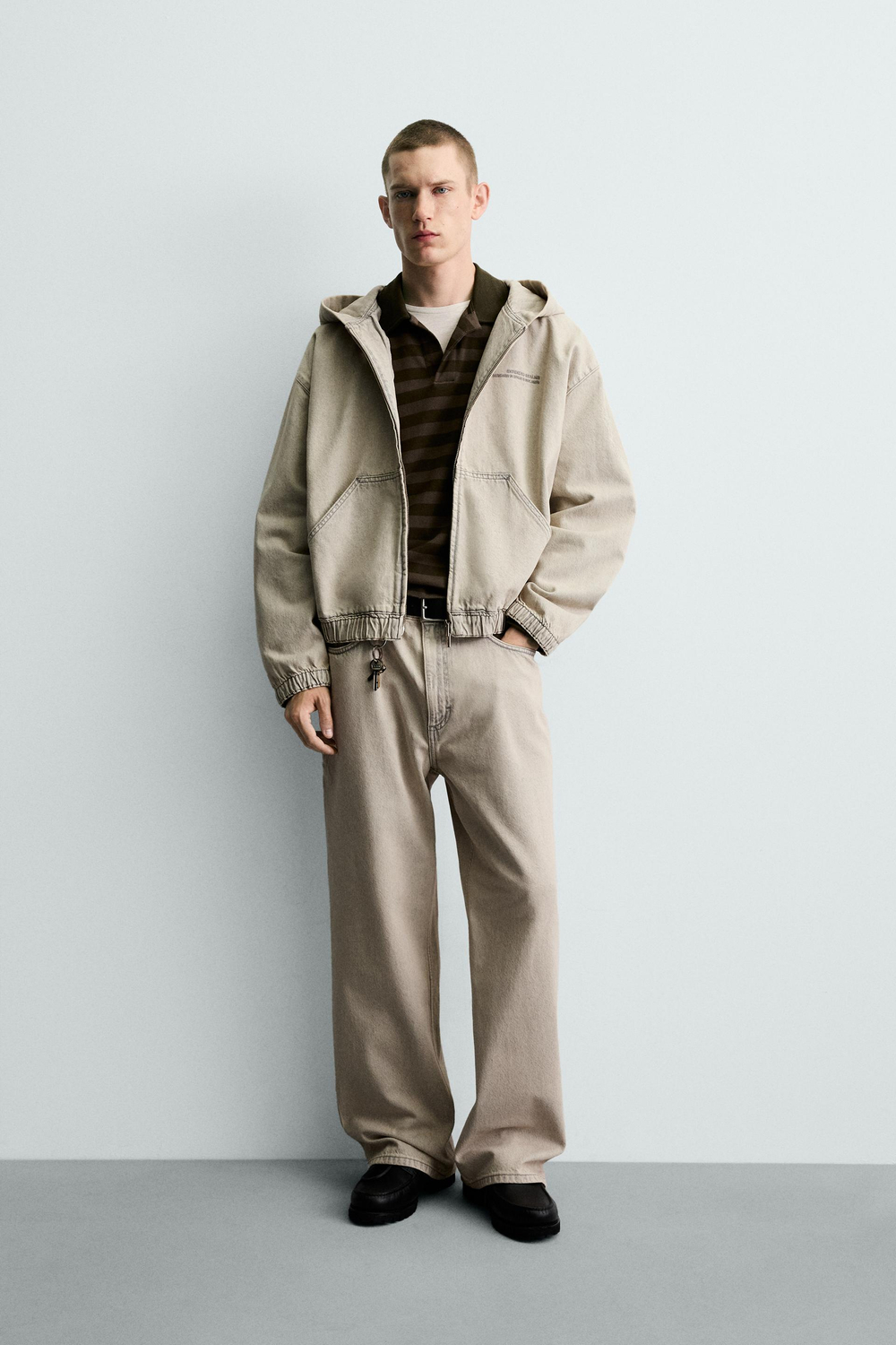 ZARA ДЖИНСЫ СВОБОДНОГО КРОЯ, ЭКРЮ/КОРИЧНЕВЫЙ