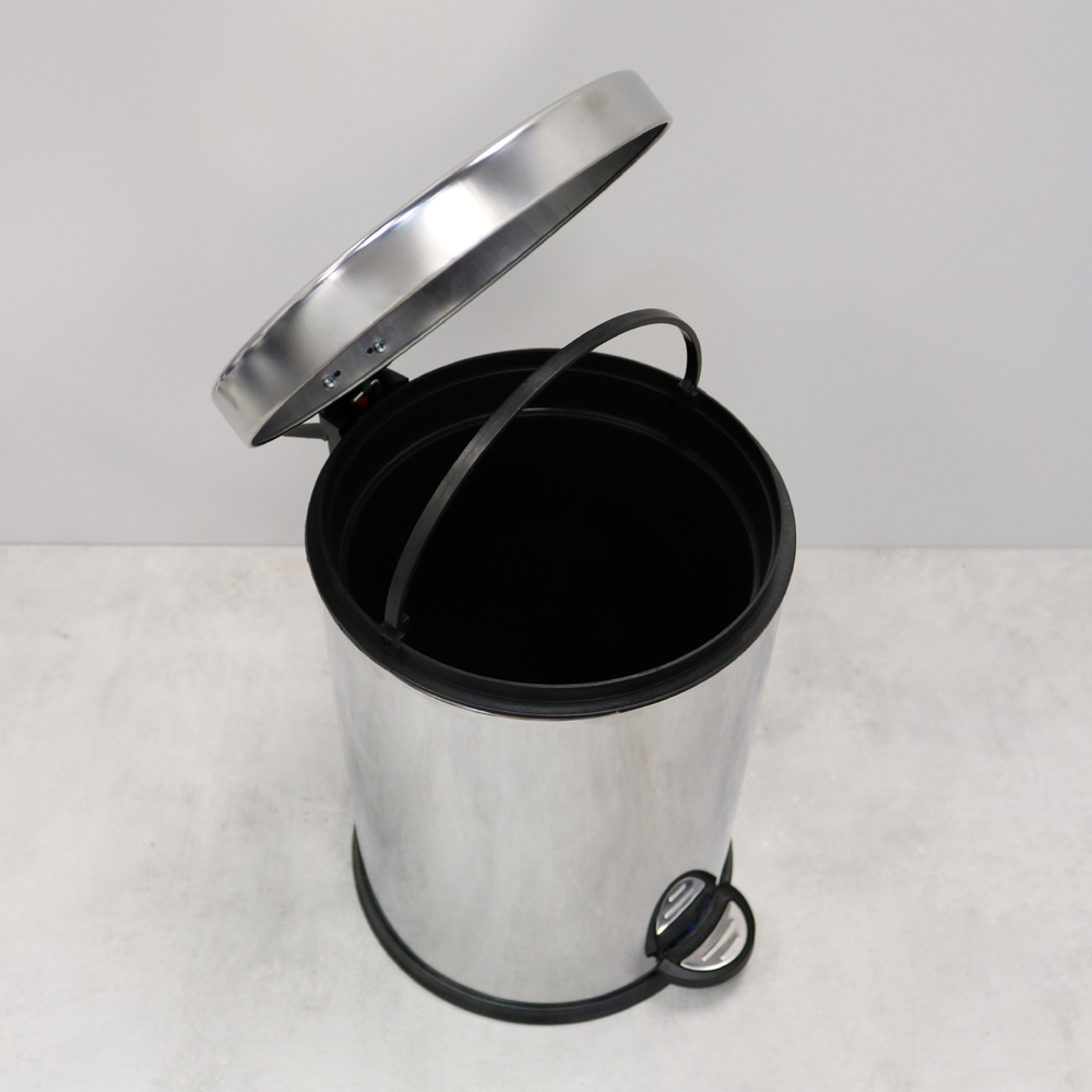 Ведро с крышкой плавного закрывания 5 л Fixsen Hotel FX-34024M