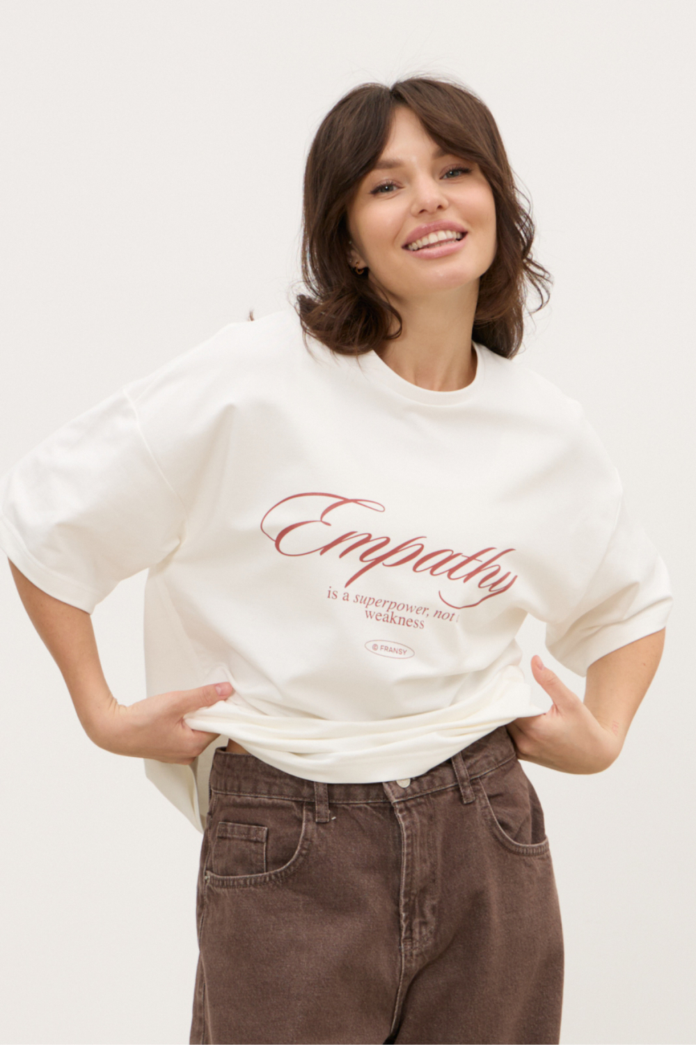 Футболка EMPATHY, с красной печатью