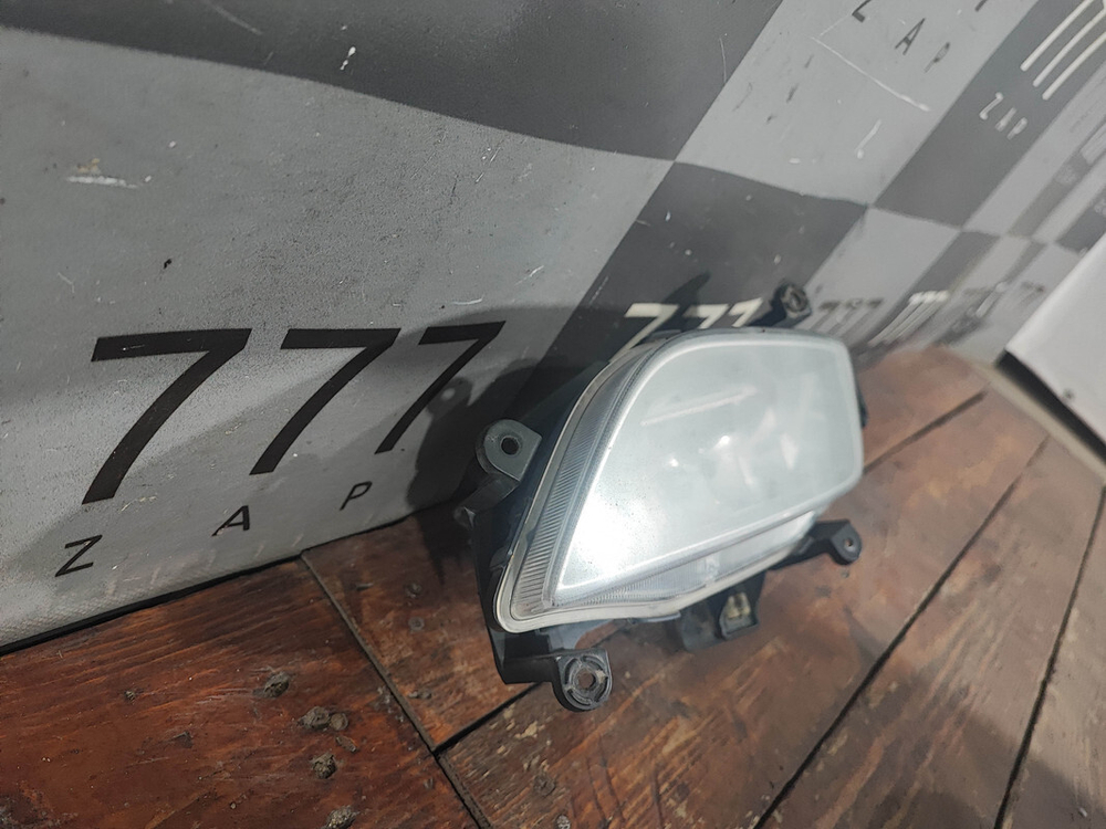 ПТФ передняя левая Hyundai Grand Starex (H1) 07-15 Б/У Оригинал 922014H000