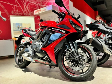 Большая поставка мотоциклов Хонда и Триумф