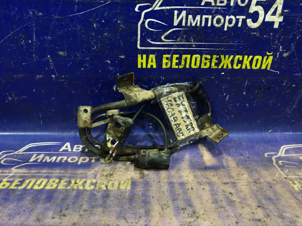 Датчик ABS задний правый TOYOTA RAUM 1997-2003