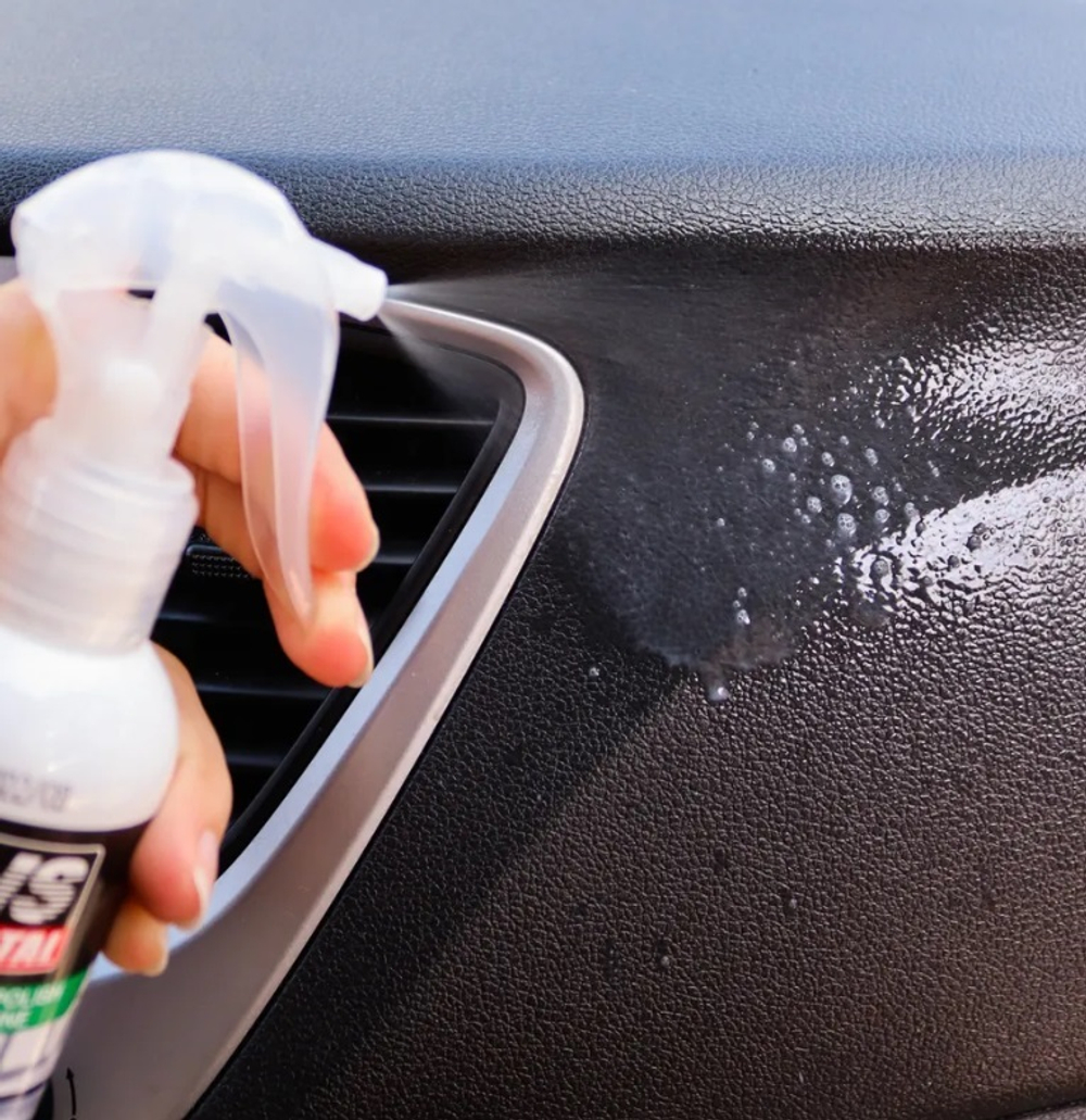 ПОЛИРОЛЬ AVS ПРИБОРНОЙ ПАНЕЛИ 250МЛ ЗЕЛЕНЫЙ ЧАЙ A07477 AVK-610