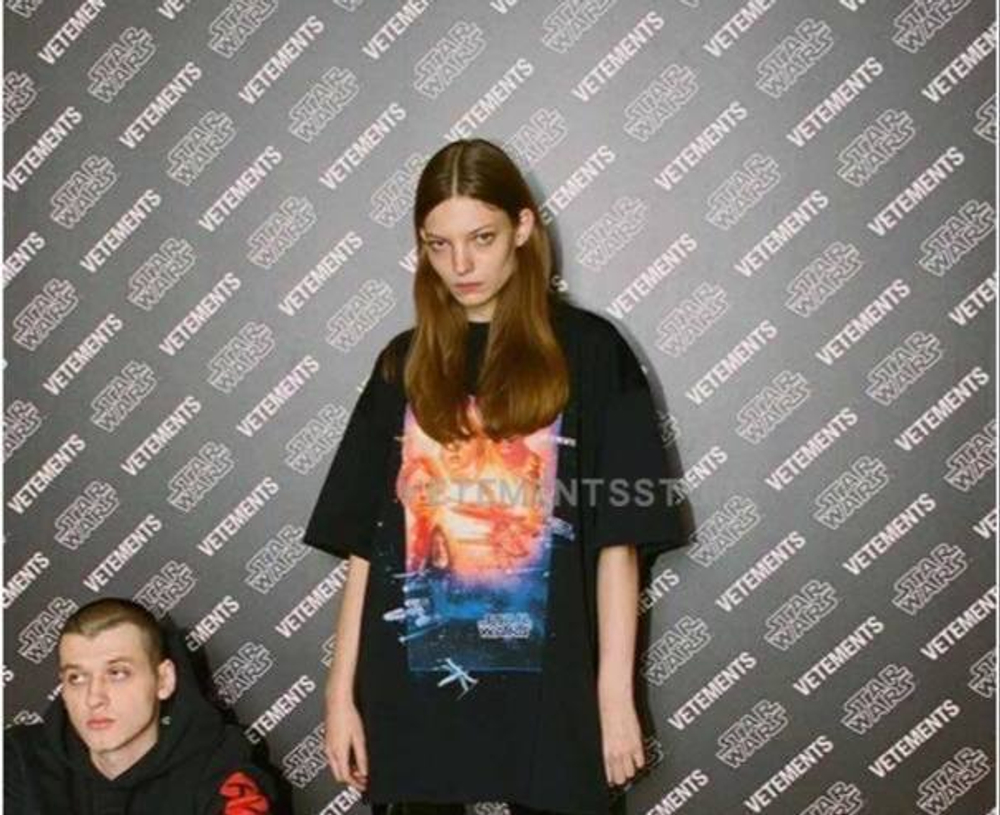 Футболка Vetements