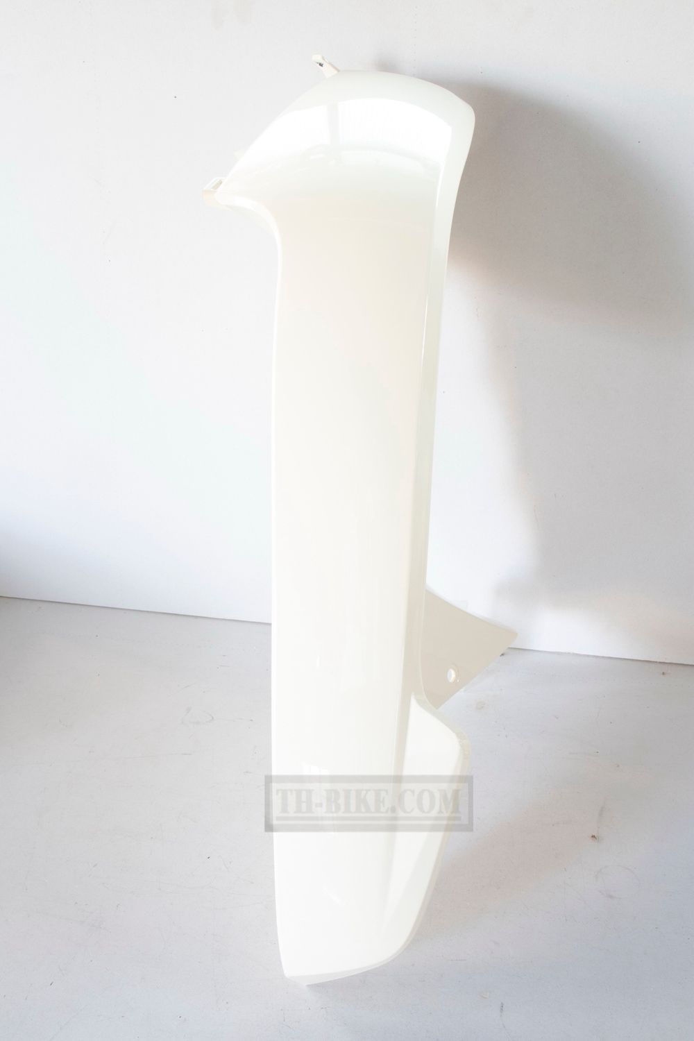 81141-KZV-T00ZH. SHIELD, L. LEG. Honda SUPER CUB110 Dream110 NBC110 (JA10-100xxxx)