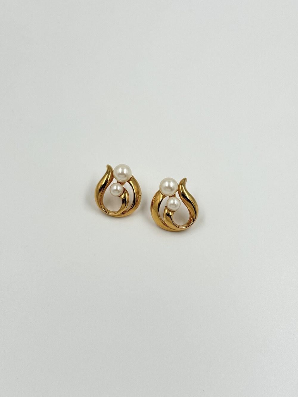 Серьги с «жемчугом» Avon