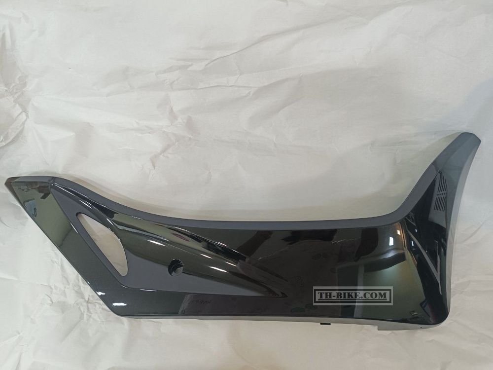 64431-K35-V00ZK. COVER, R. SIDE *NHA35M* (NHA35M ASTEROID BLACK METALLIC). HONDA