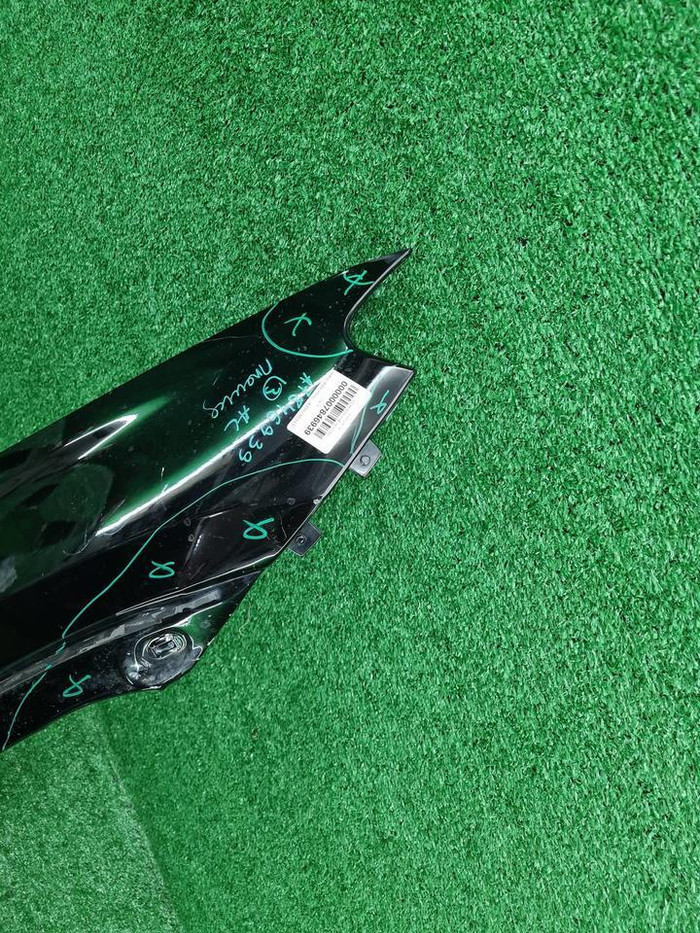 Крыло переднее правое Mercedes GLS x167 (2019-нв)