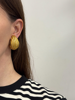Объёмные клипсы Liz Claiborne
