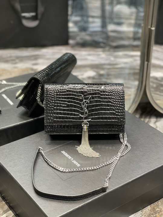 Saint Laurent Kate Chain Wallet 19 cm
