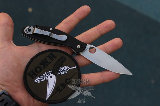 Складной нож Spyderco 252GP Astute c клинком из стали 8Cr13MoV, рукоять G10
