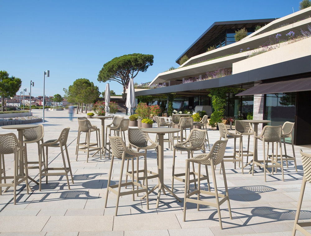 Стол пластиковый барный складной Siesta Contract Sky Folding Bar Table 60, бежевый