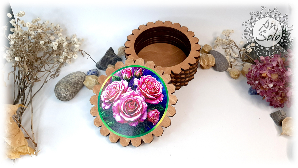 Большая деревянная шкатулка "Розовые розы"