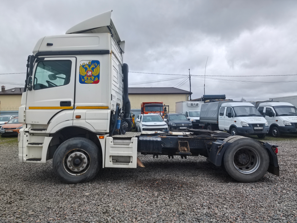 КамАЗ М1840 4x2 Седельный тягач 5490-S5 (Дизельный, 12,0 л, 401 л.с., МТ)