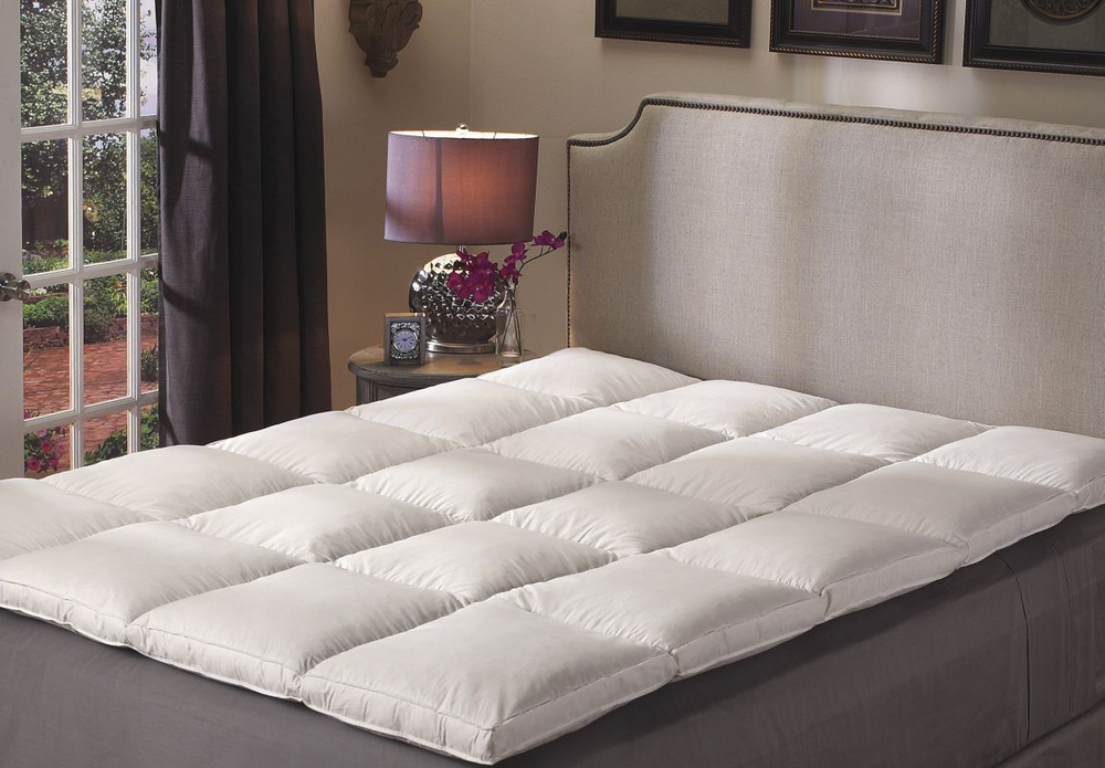 Перина пуховая 6 см 160x200 климат-контроль с уплотненным центром Dorbena