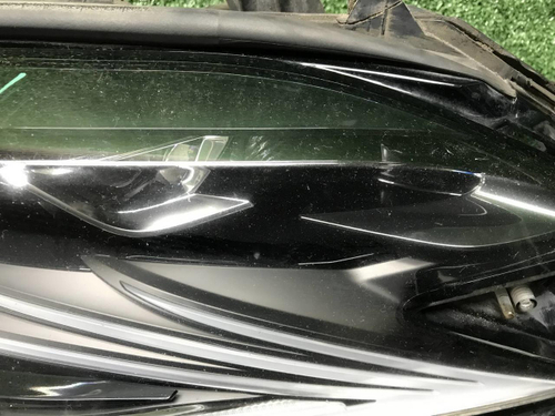 Битая Фара правая Lexus LS 5 (2017-2021) LED