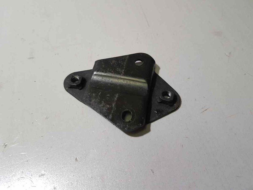 крепление реле Kawasaki ZZR400 ZZ-R400 11048-1206