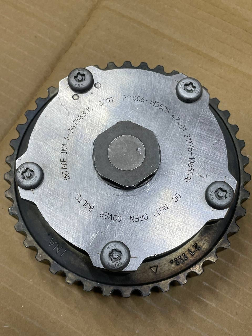 Механизм поворота вала распределительного (фазовращатель) INA 2117610650100