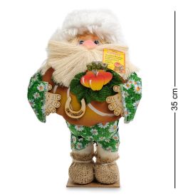 DO-105 Домовик Славуся в меховой шапке с топором и дровами - Вариант A