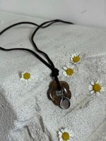 Подвеска цветочек в коричневом цвете