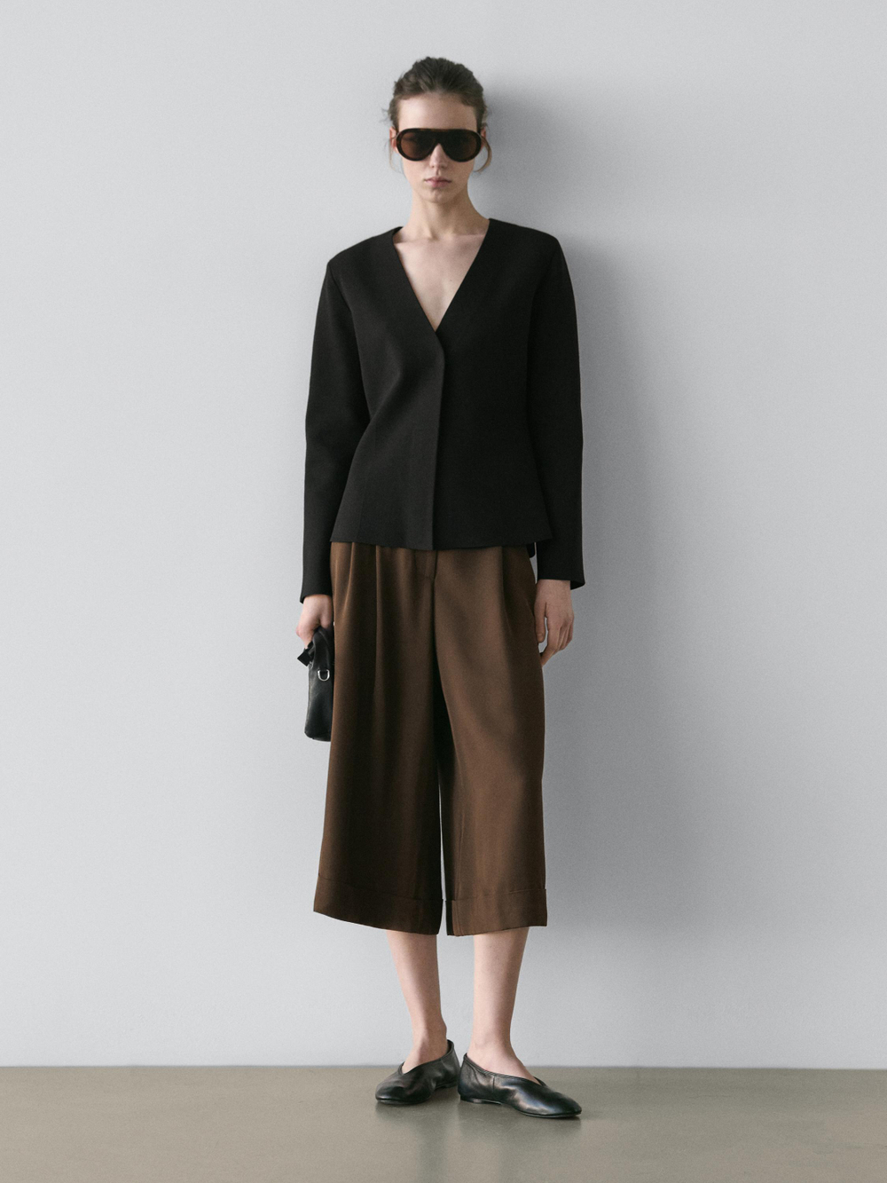 Massimo Dutti Длинные бермуды с подвернутыми штанинами, зеленый