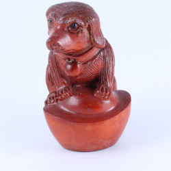 Нэцкэ Собака на золотом кораблике