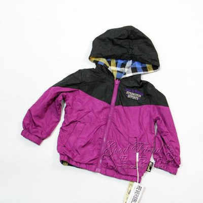 Ветровка двухсторонняя на молнии с капюшоном