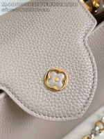 Louis Vuitton Capucines BB