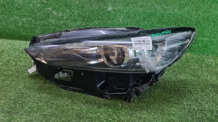 Битая Фара левая Mazda 6 GJ (2018-н.в.) LED