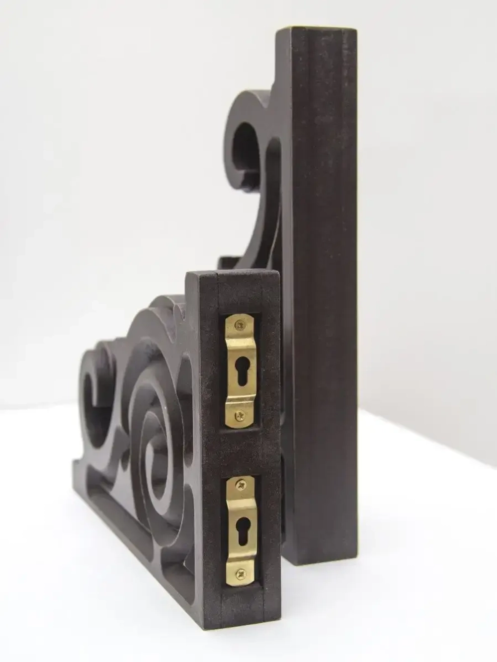 Кронштейн для полки на стену