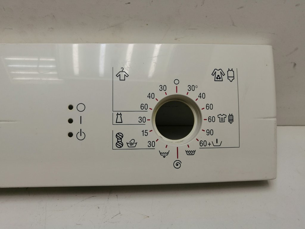 WFC1600 кт115 Лицевая панель для стиральной машины Bosch 5550001452 б/у