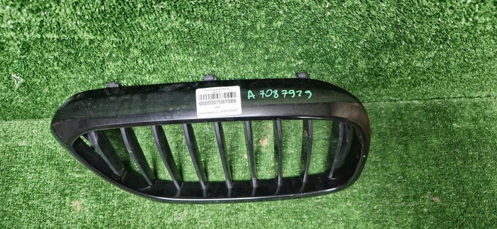 Решетка радиатора правая BMW 5er G30 (2017-2020)