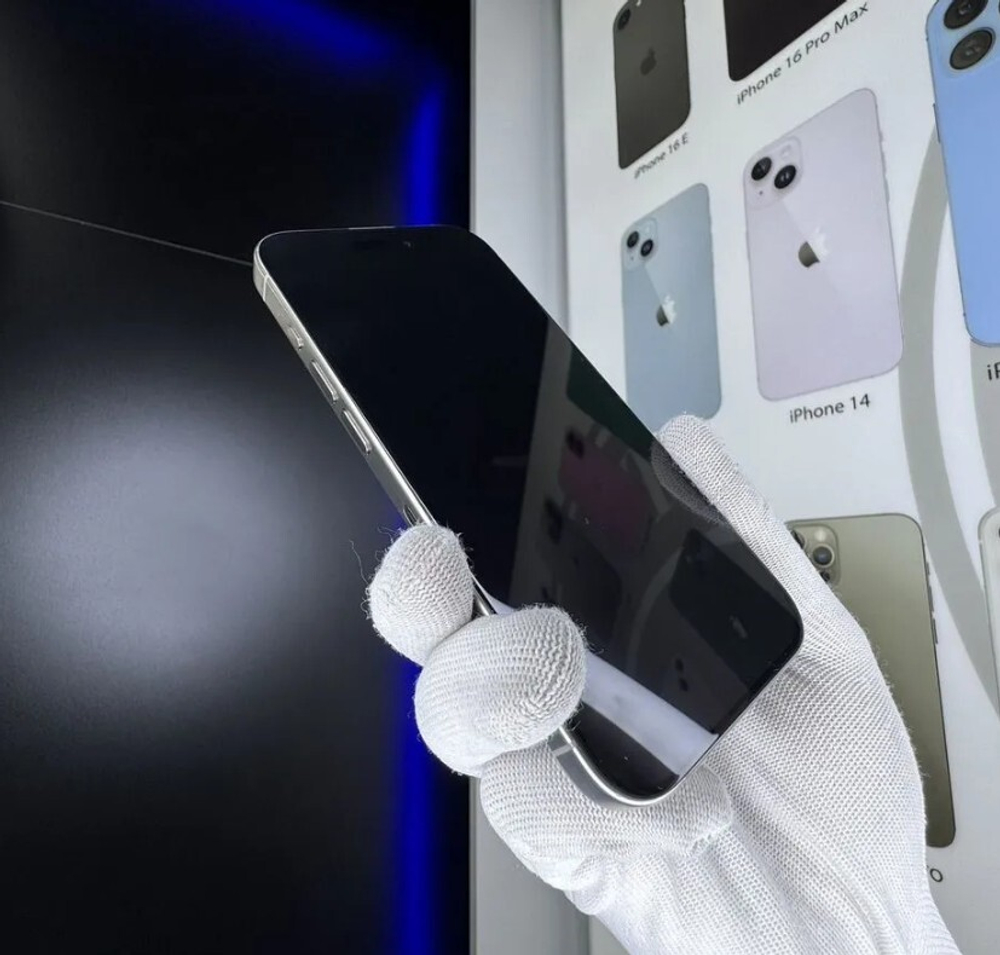 iPhone 15 Pro, 256 ГБ б/у