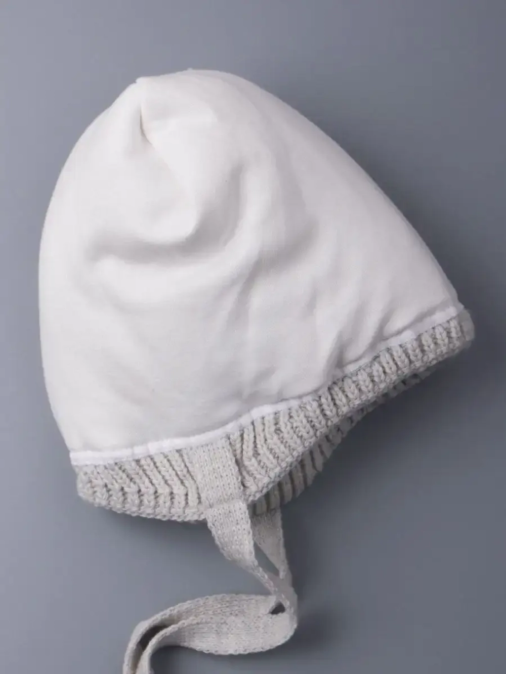 Шапка детская зимняя вязаная с помпоном