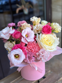 Цветы в коробке  «Тасним»