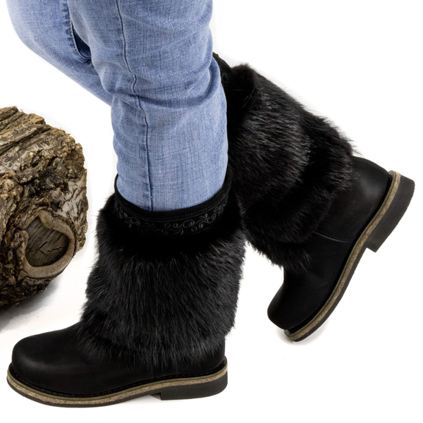 Унты женские из меха бобра и кожи