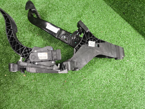 Педаль Omoda C5 (2022-н.в.)