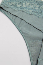 19032 Трусы стринги