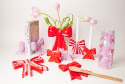 Подсвечник Bow, 11х12х5 см, красно-белый